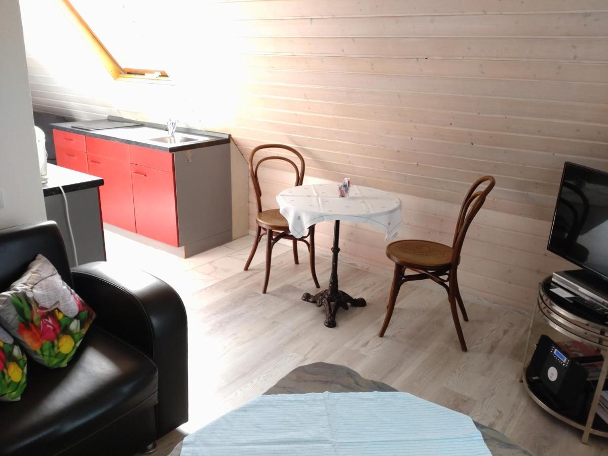 Appartement Michaela Bucher Mit Ladesaeule Friedrichshafen Bagian luar foto